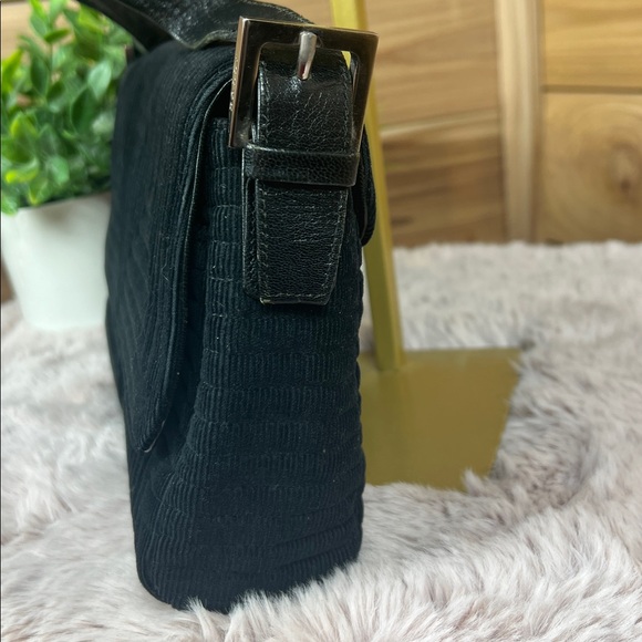 BALLY VINTAGE Black Corduroy Geometric Baguette Bag - PRISTINE - Picture 7 of 16